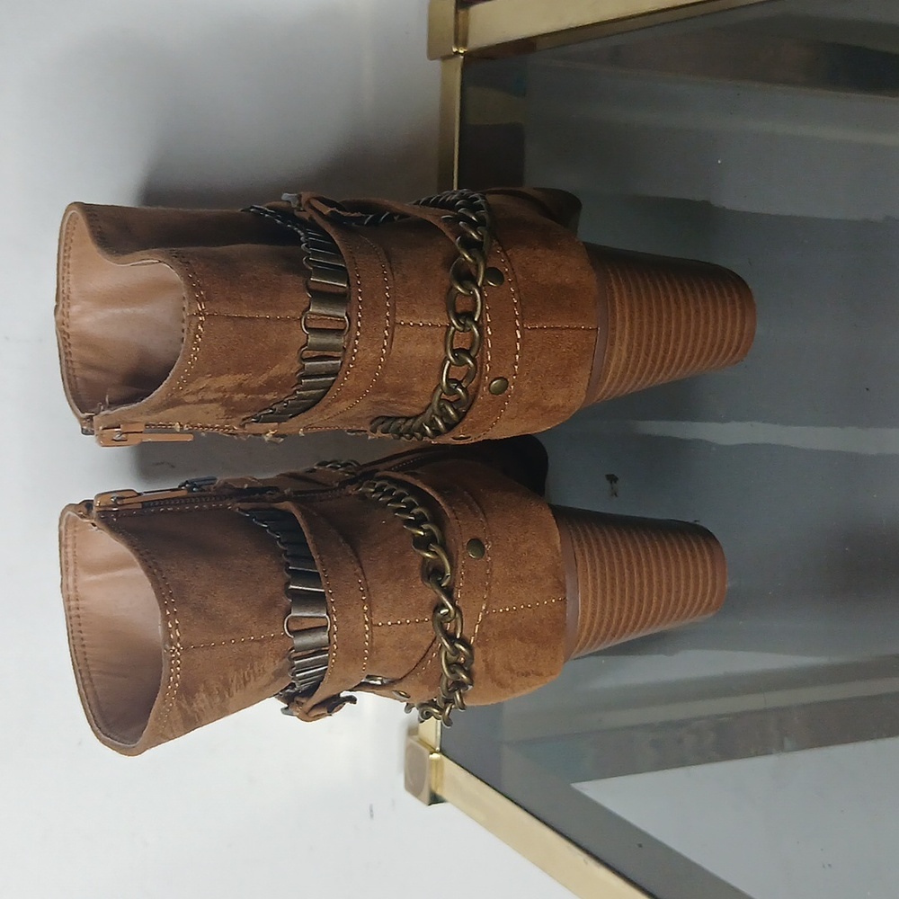 JustFab Kualeah Chain Strap Ankle Boots Size 9 - Picture 4 of 15